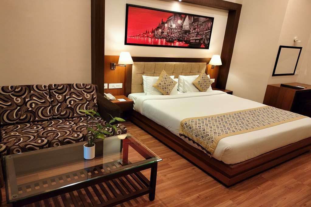 Ramada By Wyndham Varanasi Katesar Chandauli Habitación foto